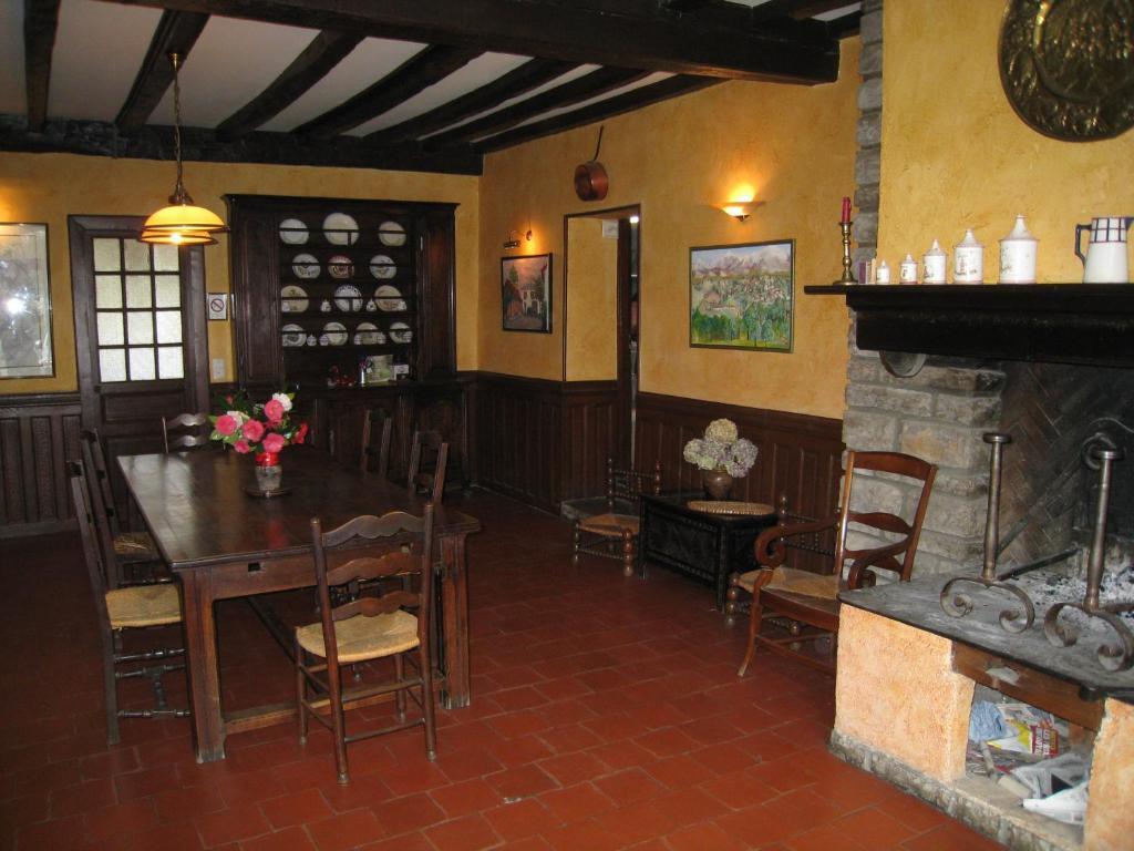 Chambres d'Hôtes Closerie du Guilhat Salies-de-Béarn Exterior foto